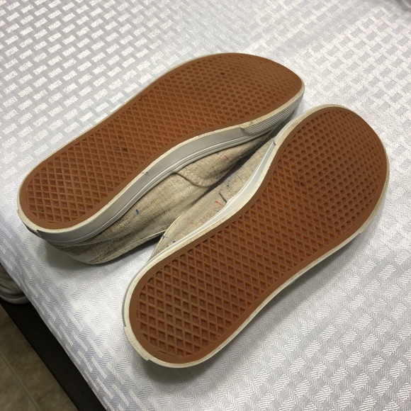 VANS - tan with multi color - women’s size 6 - Picture 3 of 3